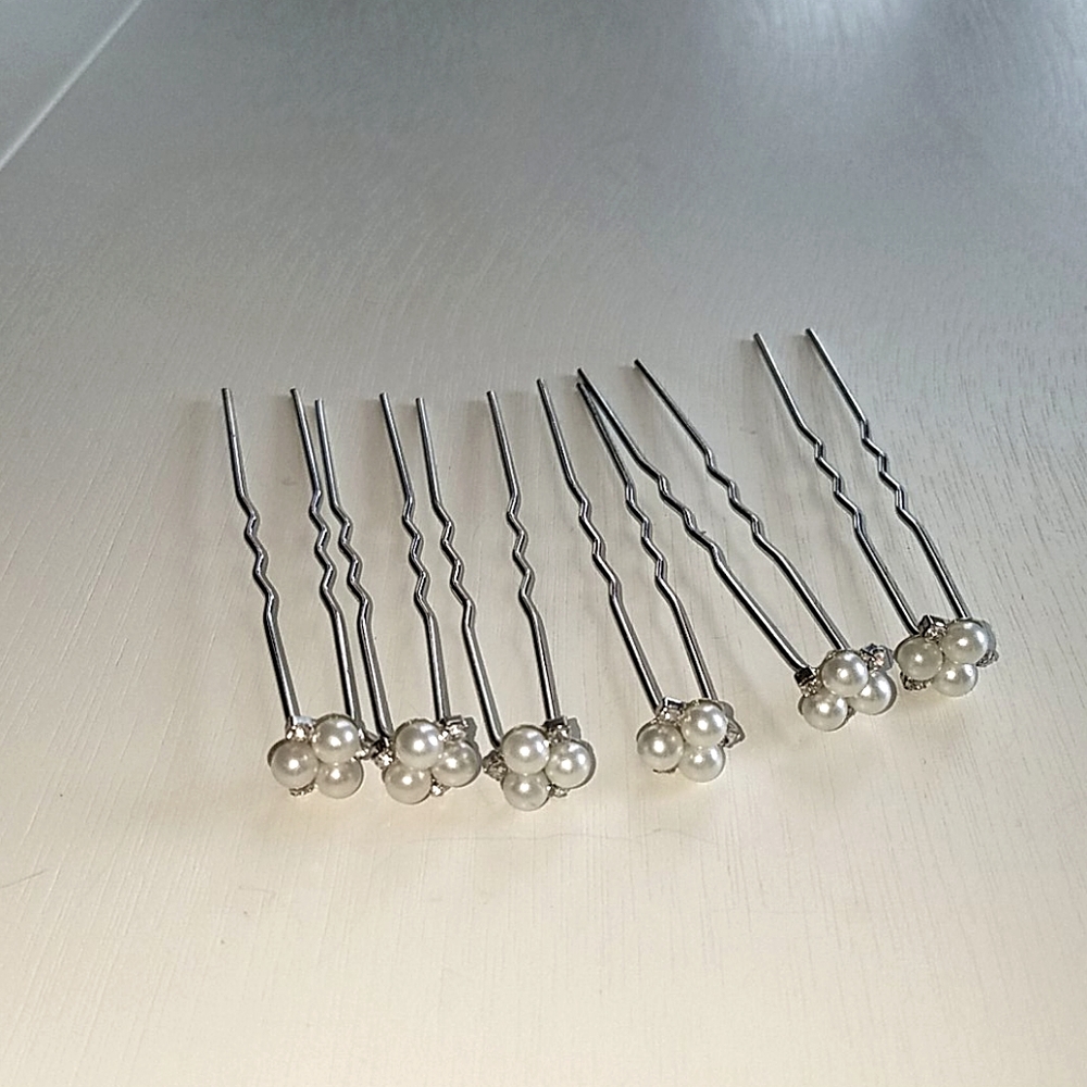 (6) hair pins with faux pearl/diamonds